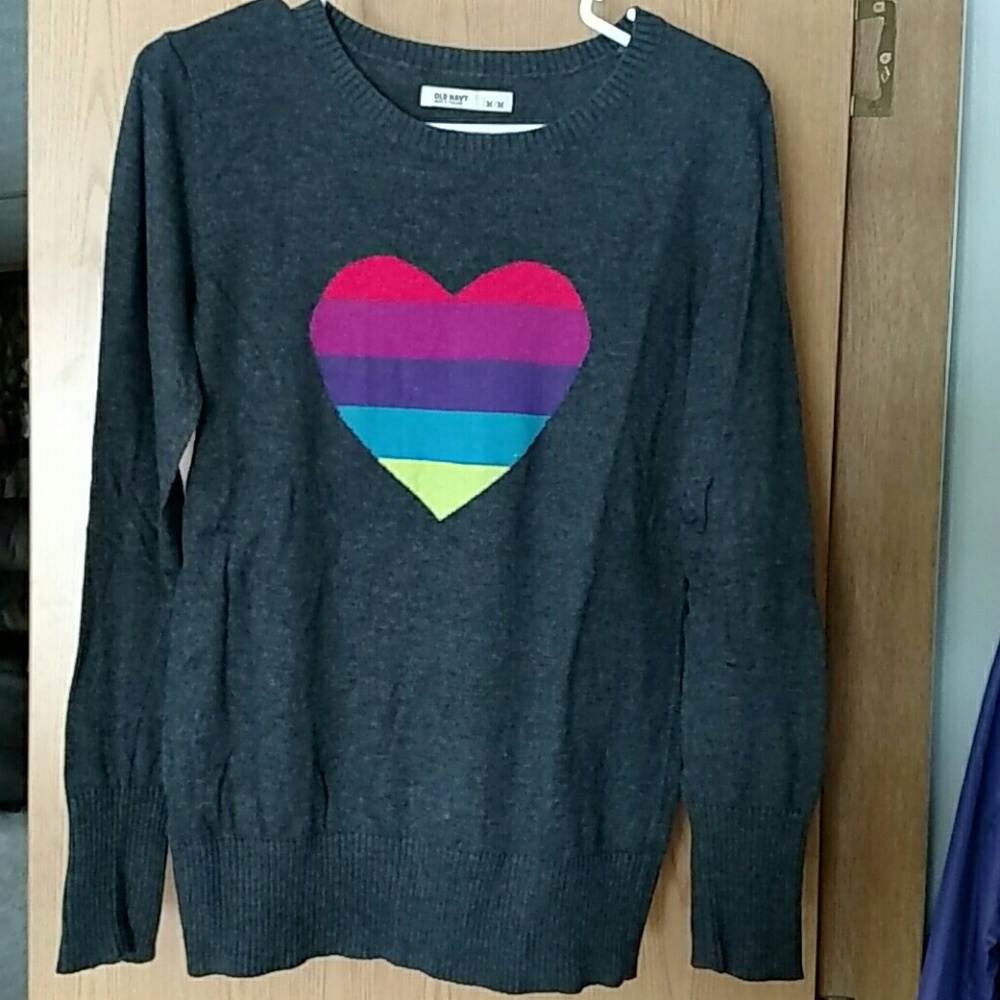 Cute Old Navy Heart sweater